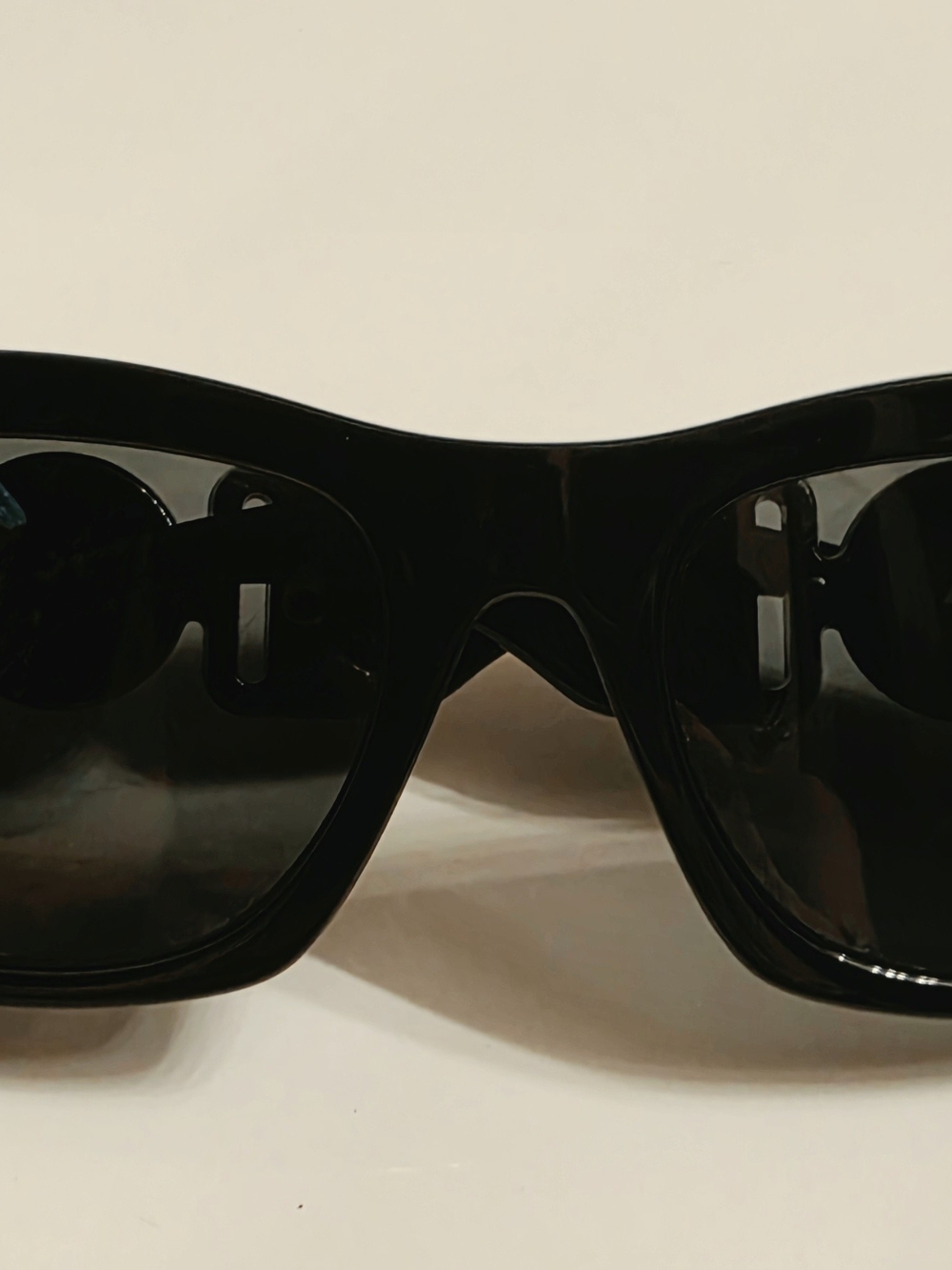 Versace VE4479U 5360/87 Black Medusa Sunglasses 52-19-140 New Without Tags
